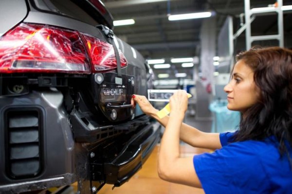 Как делают автомобили Volkswagen (21 фото) Как делают автомобили Volkswagen (21 фото)