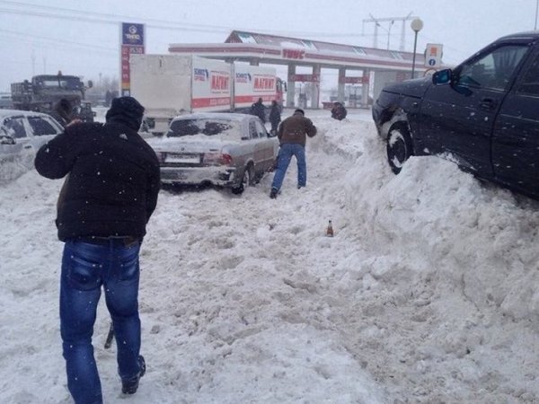 В Тольятти произошла авария с участием 24 машин (15 фото)