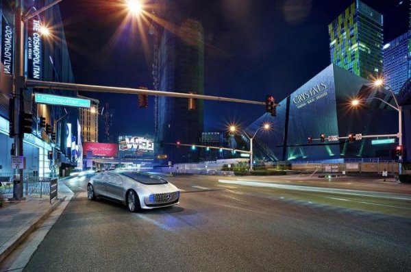 Mercedes представил "беспилотник" будущего (20 фото)