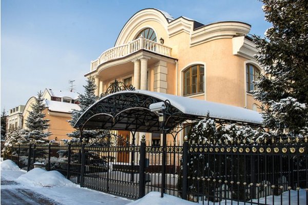 Волочкова приобрела дом в Подмосковье за 3 млн долларов (13 фото)