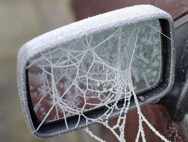 Как зима превращяет автомобили в искусство (15 фото)