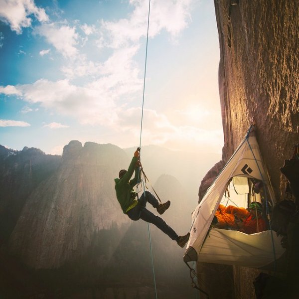 Фотографии альпинистов, вдохновляющие на покорение вершин (14 фото)