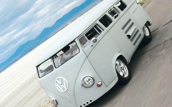 VW Bus с двигателем мощностью 600 лошадей (23 фото+1 видео) VW Bus с двигателем мощностью 600 лошадей (23 фото+1 видео)