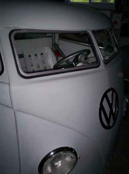 VW Bus с двигателем мощностью 600 лошадей (23 фото+1 видео) VW Bus с двигателем мощностью 600 лошадей (23 фото+1 видео)