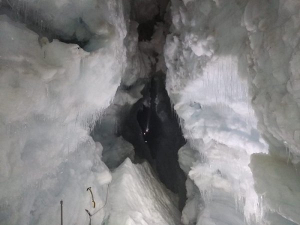 Исландцы превращают ледник в туристическую достопримечательность (16 фото)