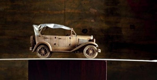 Деревянные модели автомобилей от Алексея Сафонова (9 фото)