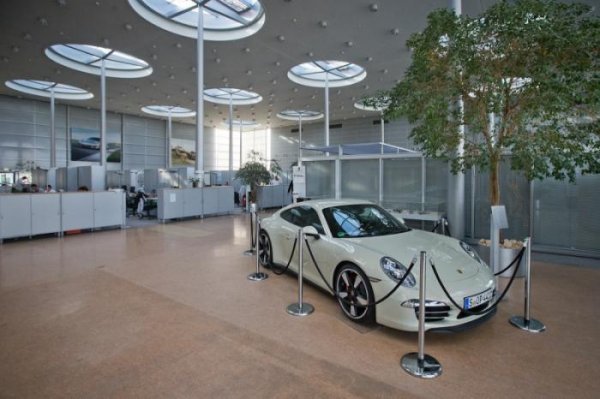 Завод Porsche в Лейпциге (50 фото)
