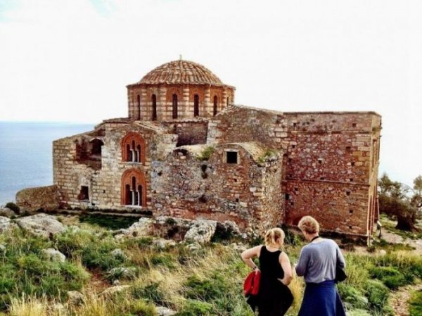 Монемвасия - скрытый византийский город (12 фото)