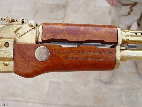 Оружие из золота и драгоценных металлов (19 фото)