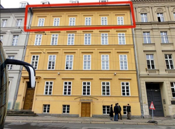 Как живет канцлер Германии (3 фото) Как живет канцлер Германии (3 фото)