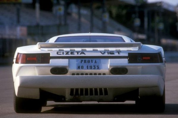 Созданная для кинематографа - Cizeta Moroder V16T (15 фото)