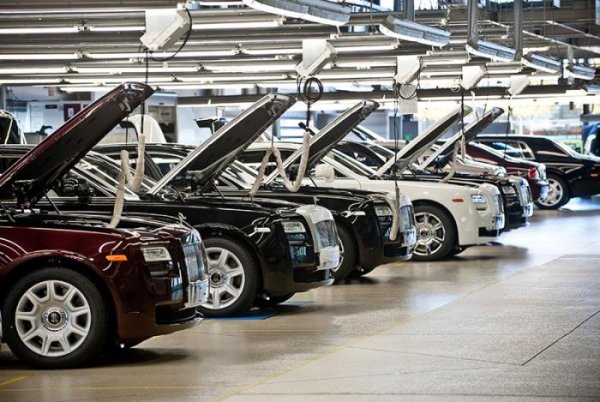 Как собирают Rolls Royce (29 фото) Как собирают Rolls Royce (29 фото)