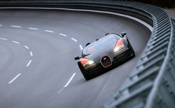 История создания и успеха Bugatti Veyron (28 фото) История создания и успеха Bugatti Veyron (28 фото)