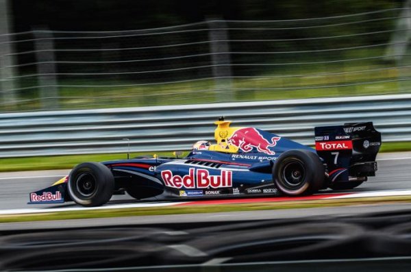 Формула Renault 3.5 в России (33 фото) Формула Renault 3.5 в России (33 фото)