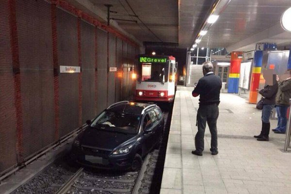 Автомобильные приколы. Часть 111 (31 фото) Автомобильные приколы. Часть 111 (31 фото)